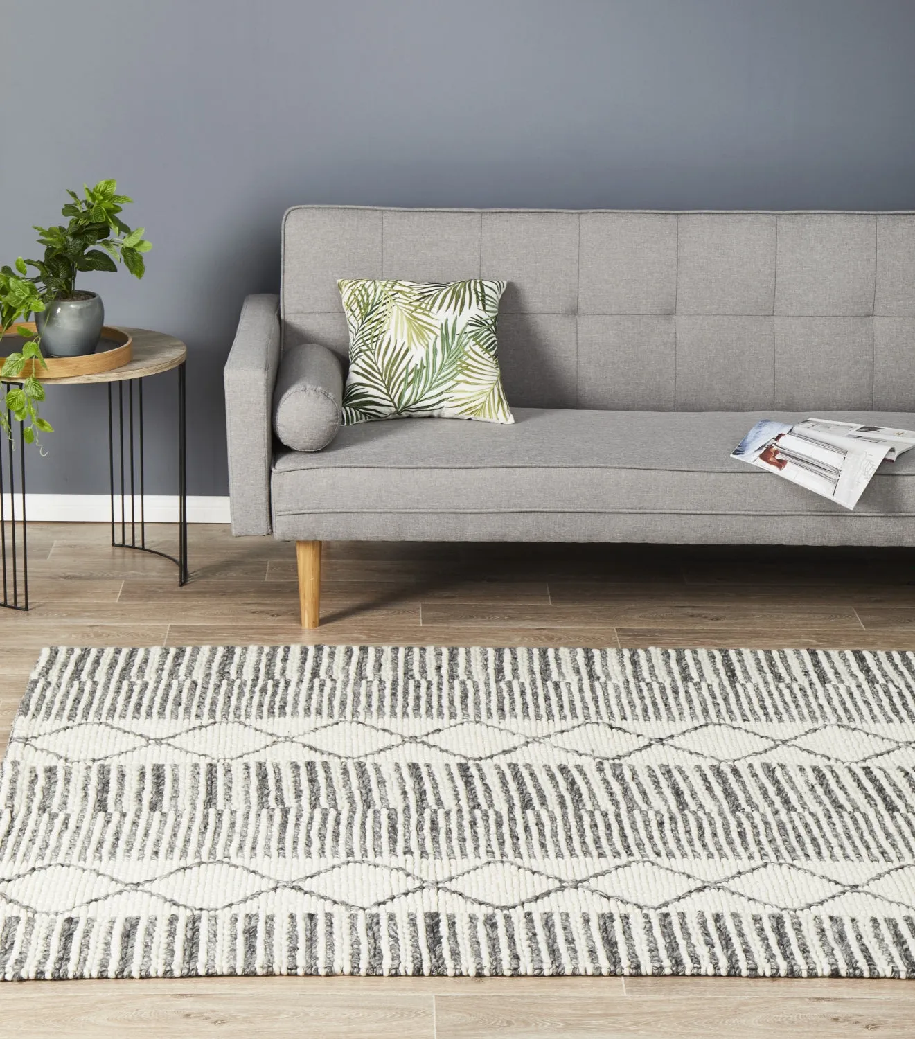 Alisha Hand Made Grey Wool Rug