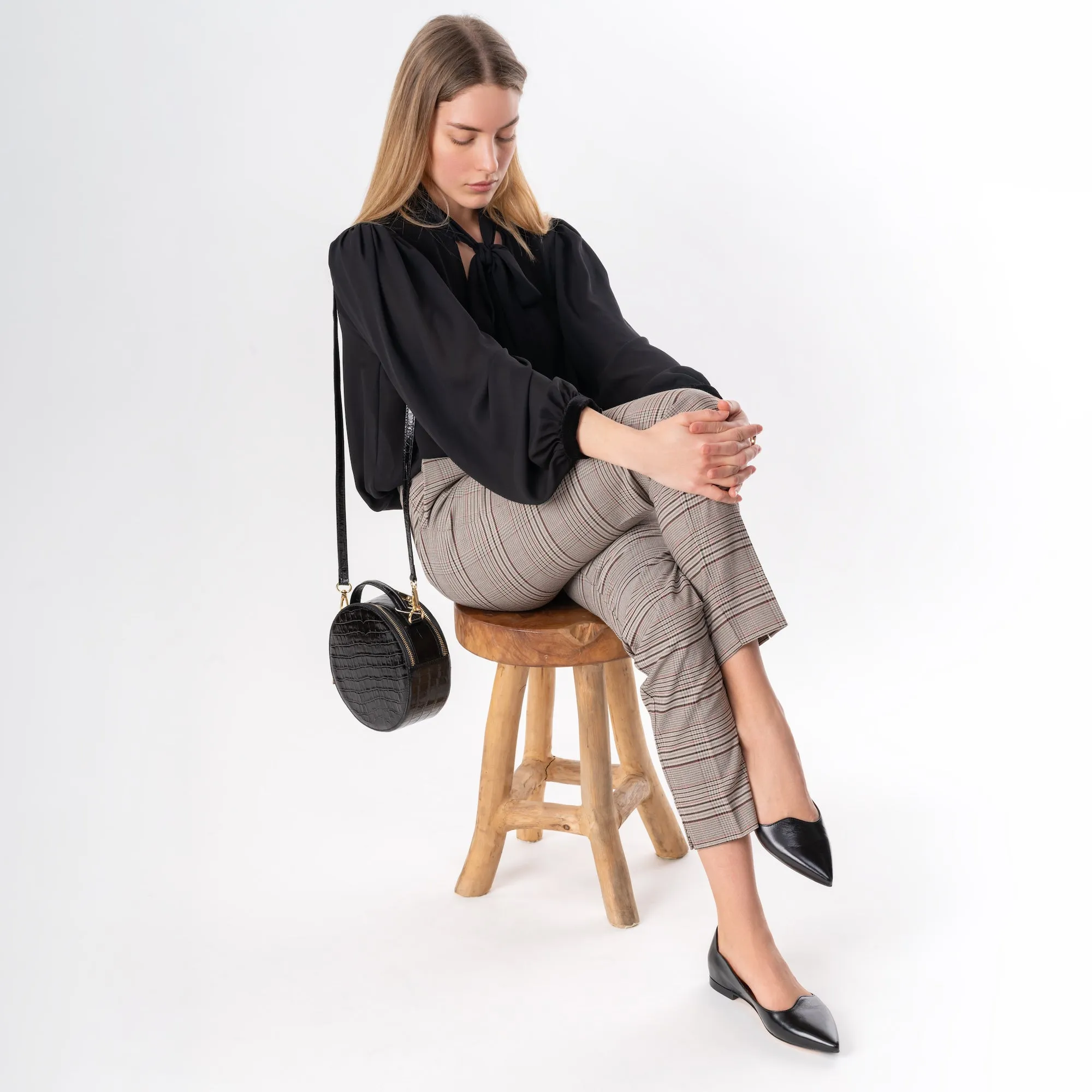 Amélie in Black Nappa