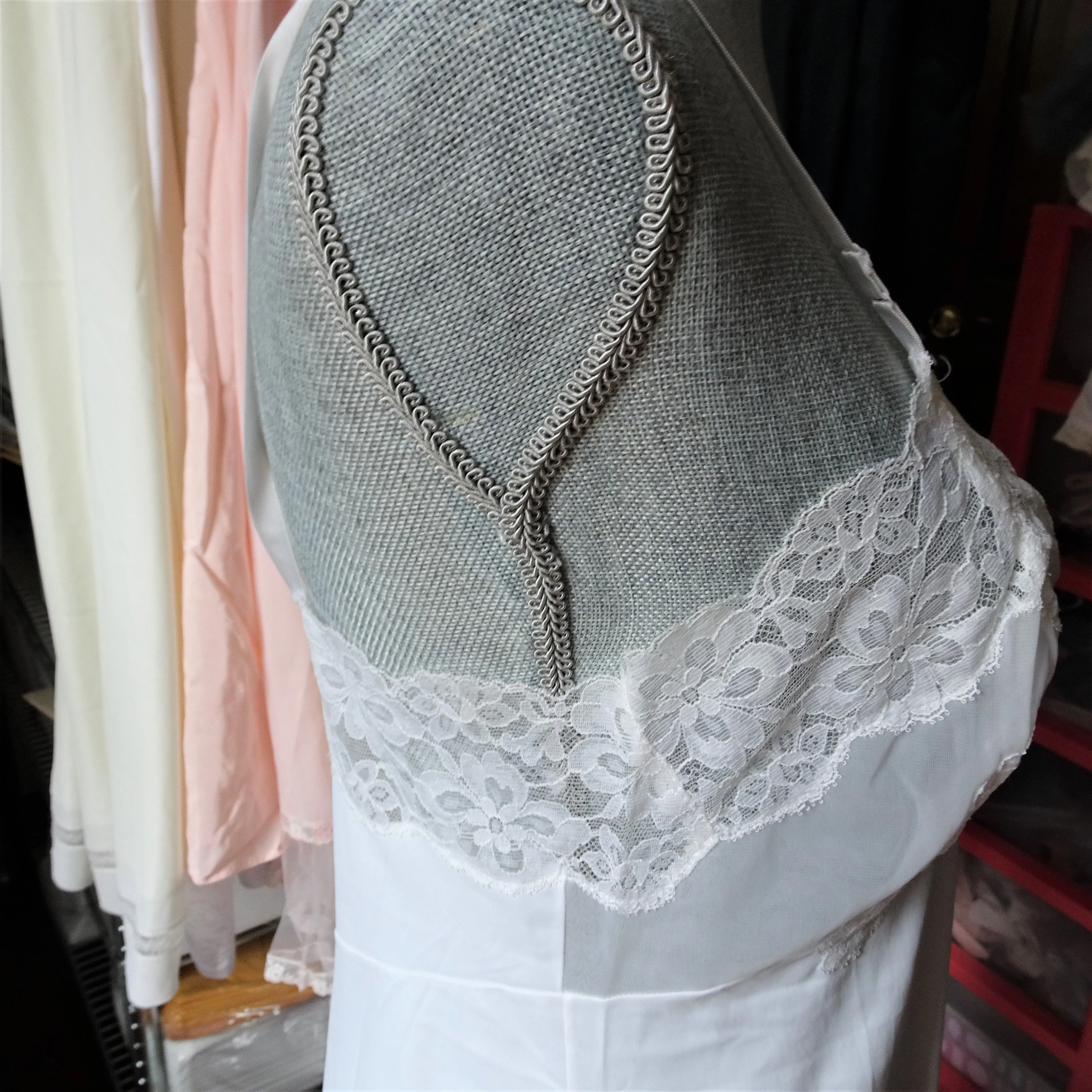 BEAUTIFUL 1950s Vintage Slip by Vanity Fair Lingerie, Wide French Lace Trim , Bust 34, Looks Never Worn, Perfect Bridal Slip, Collectible Vintage Slips