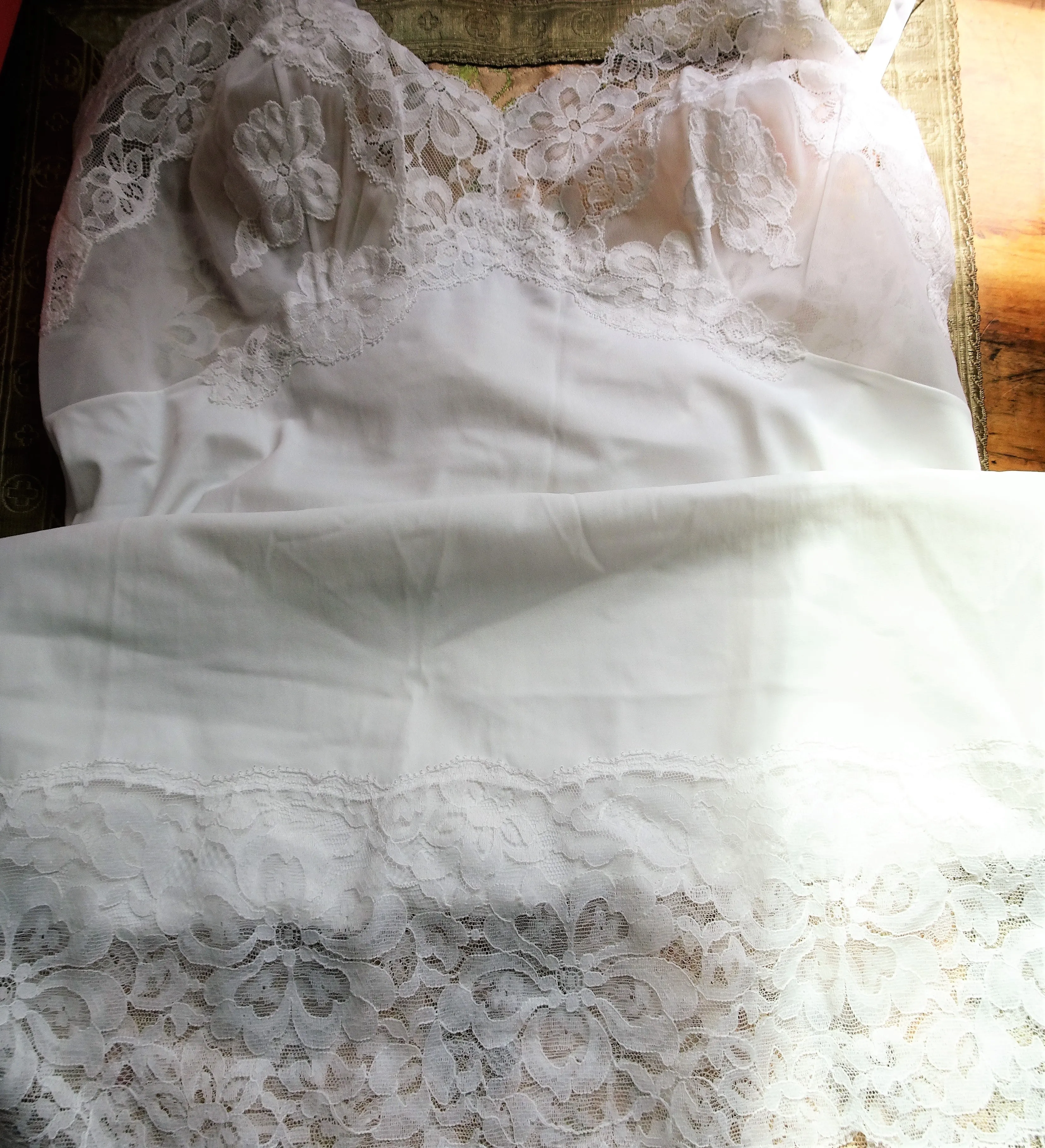BEAUTIFUL 1950s Vintage Slip by Vanity Fair Lingerie, Wide French Lace Trim , Bust 34, Looks Never Worn, Perfect Bridal Slip, Collectible Vintage Slips