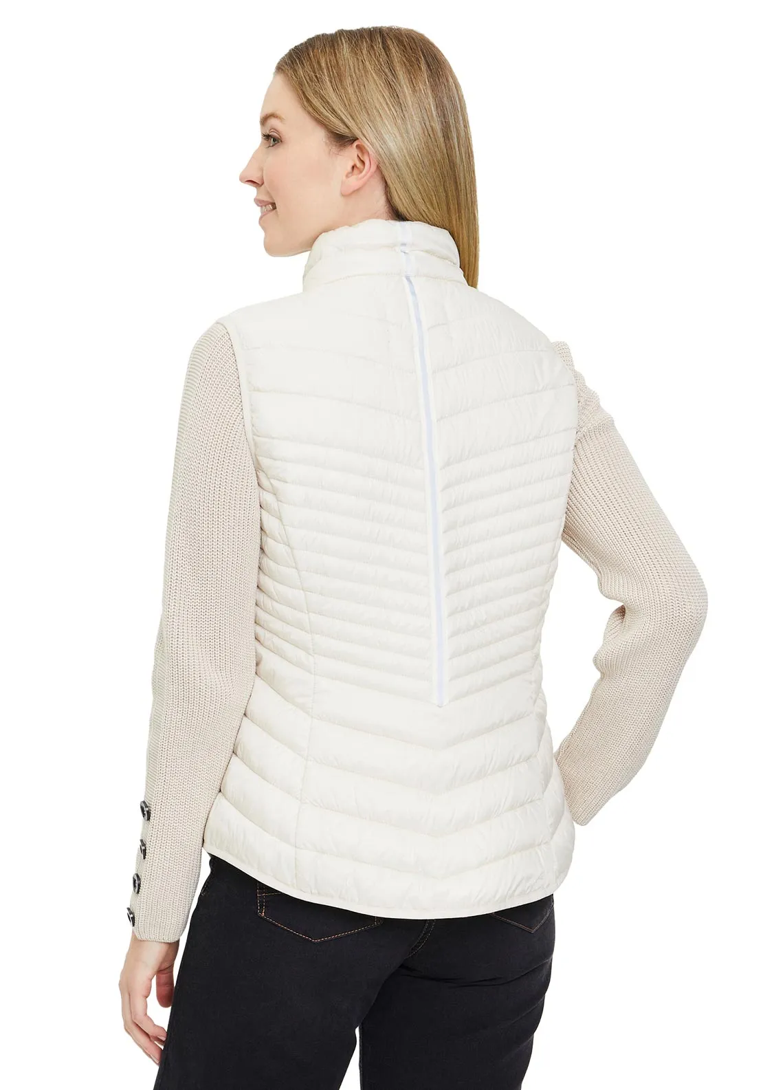 Betty Barclay Quilted Short Gilet, Light Almond