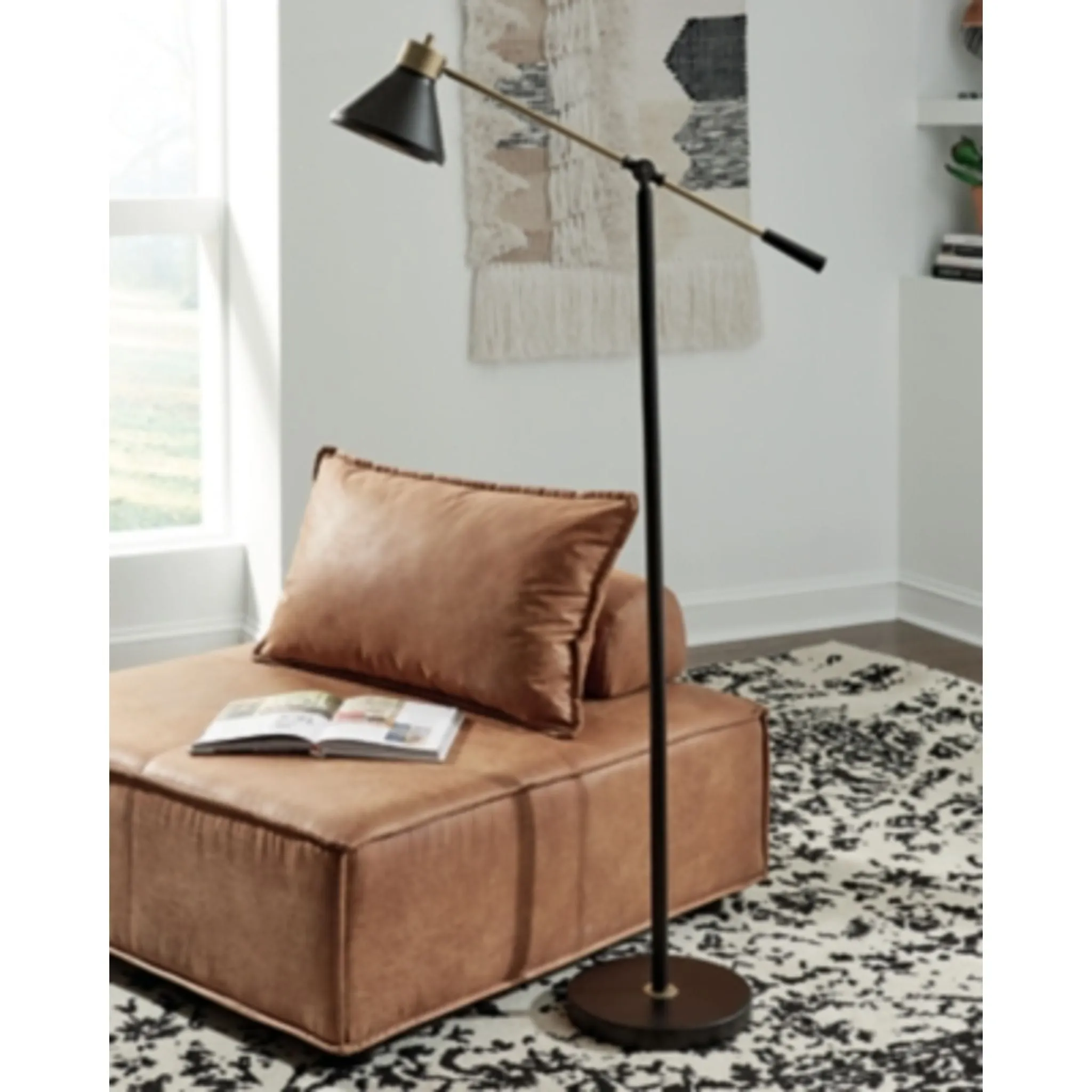 Garville Floor Lamp