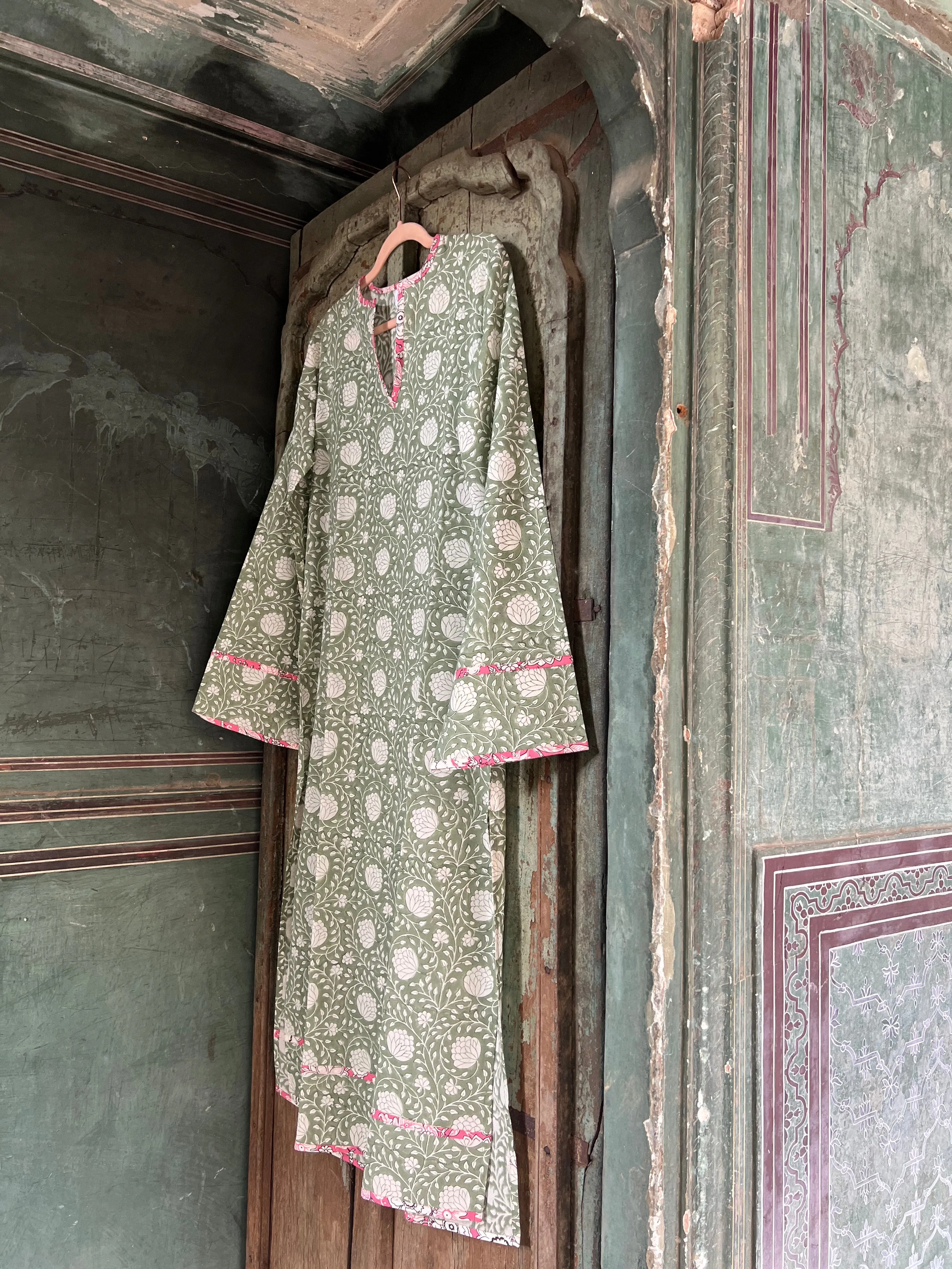 Kashmir Dress (Green)