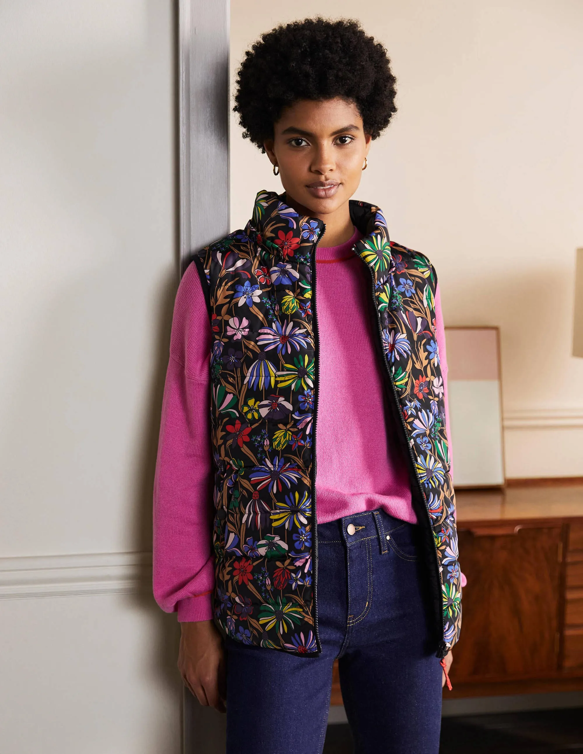 Reversible Lightweight Gilet-Black, Wild Dandelion